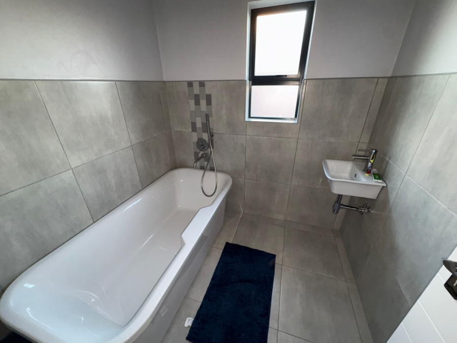 3 Bedroom Property for Sale in Waterkloof East North West